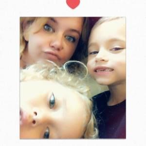 Meet your Posher, Kelly